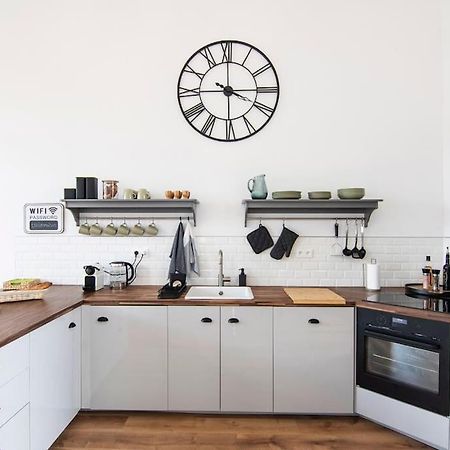 Treize Maison 3 Bed House In Centre Of Saint Severin Buitenkant foto