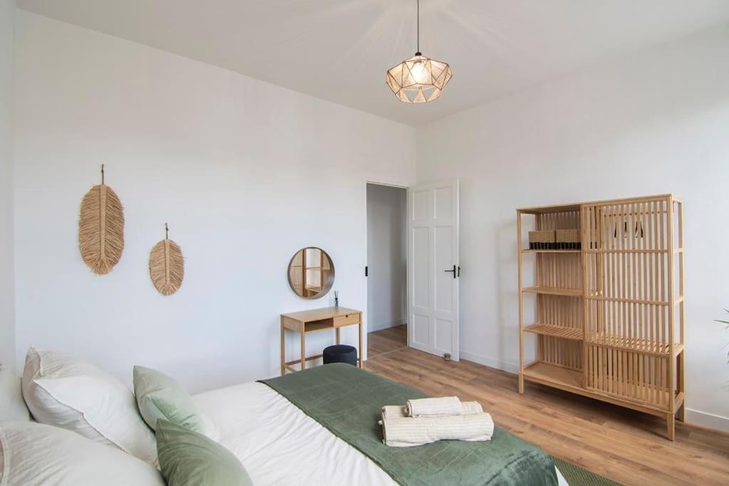 Treize Maison 3 Bed House In Centre Of Saint Severin Buitenkant foto