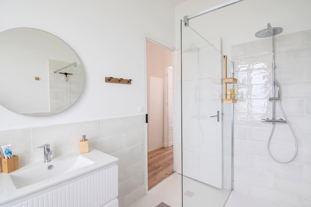 Treize Maison 3 Bed House In Centre Of Saint Severin Buitenkant foto